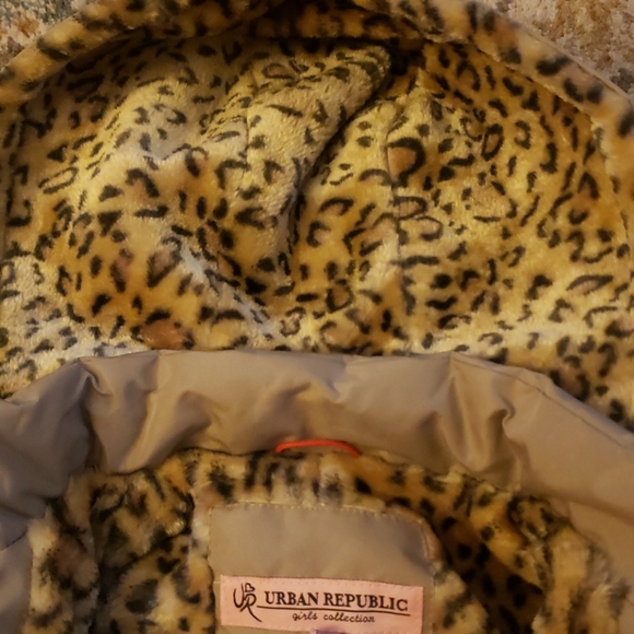 Jacket - Picture 2 of 4